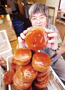 Tahun Baru Cina - Kemestian kuih bakul, baju merah