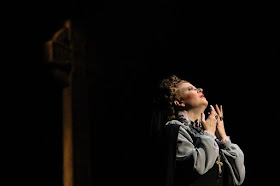IN REVIEW: soprano JODI BURNS in the title rôle in Piedmont Opera's October 2019 production of Gaetano Donizetti's MARIA STUARDA [Photograph © by André Peele & Piedmont Opera]