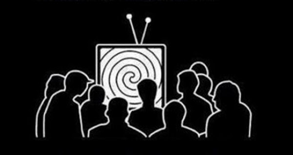 Las estrategias de manipulación masiva | por Noam Chomsky Las estrategias de manipulación masiva | por Noam Chomsky