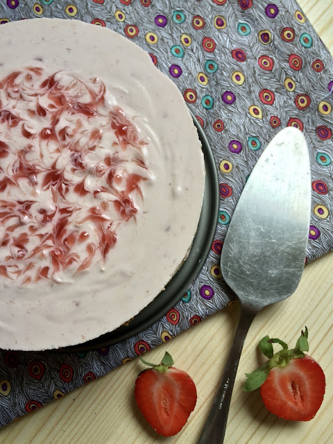 tarta mousse fresa-nata receta