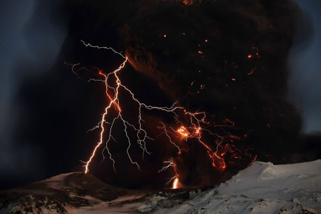 Volcano Lightning Pictures