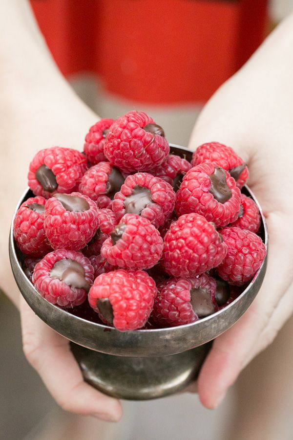 Easy Snack: Raspberry Choc Bites!