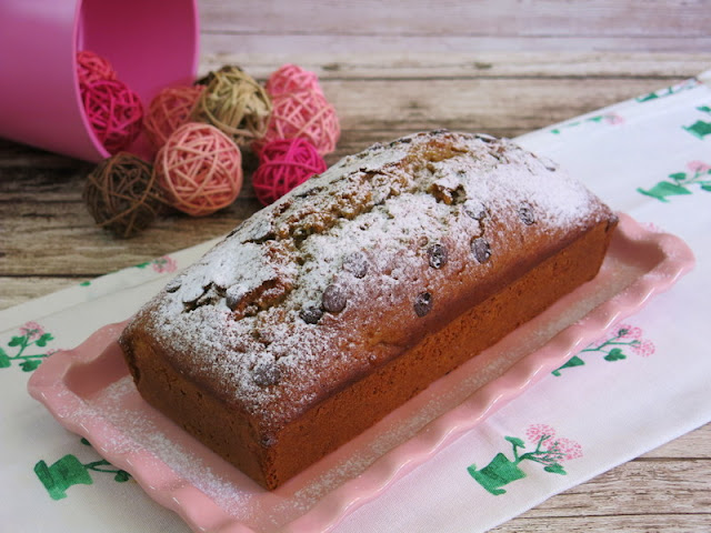 PLUMCAKE DE PLÁTANO CON CHOCOLATE Y NUECES