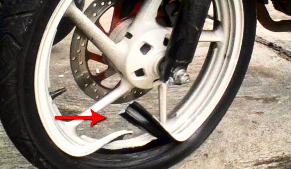 Memperbaiki Velg Racing Motor Yang Bengkok dan Retak