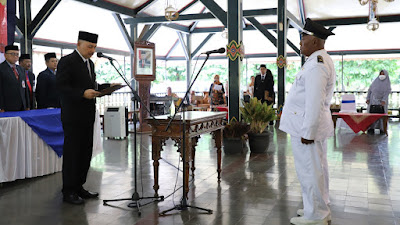 Bupati Lantik Kades Curug Hasil Pilkades Antar Waktu