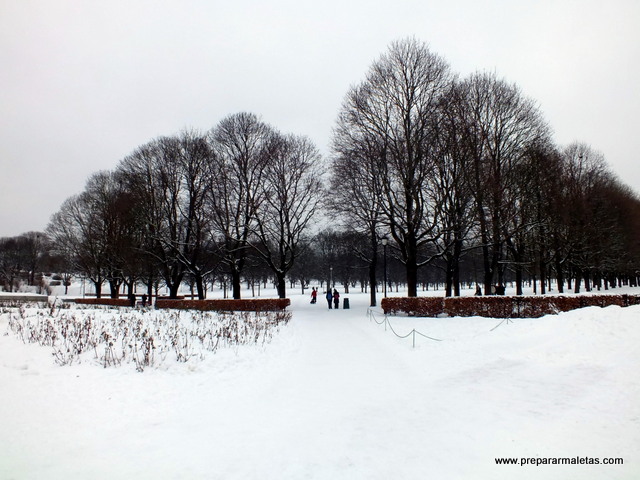 parques de Oslo con mucha nieve
