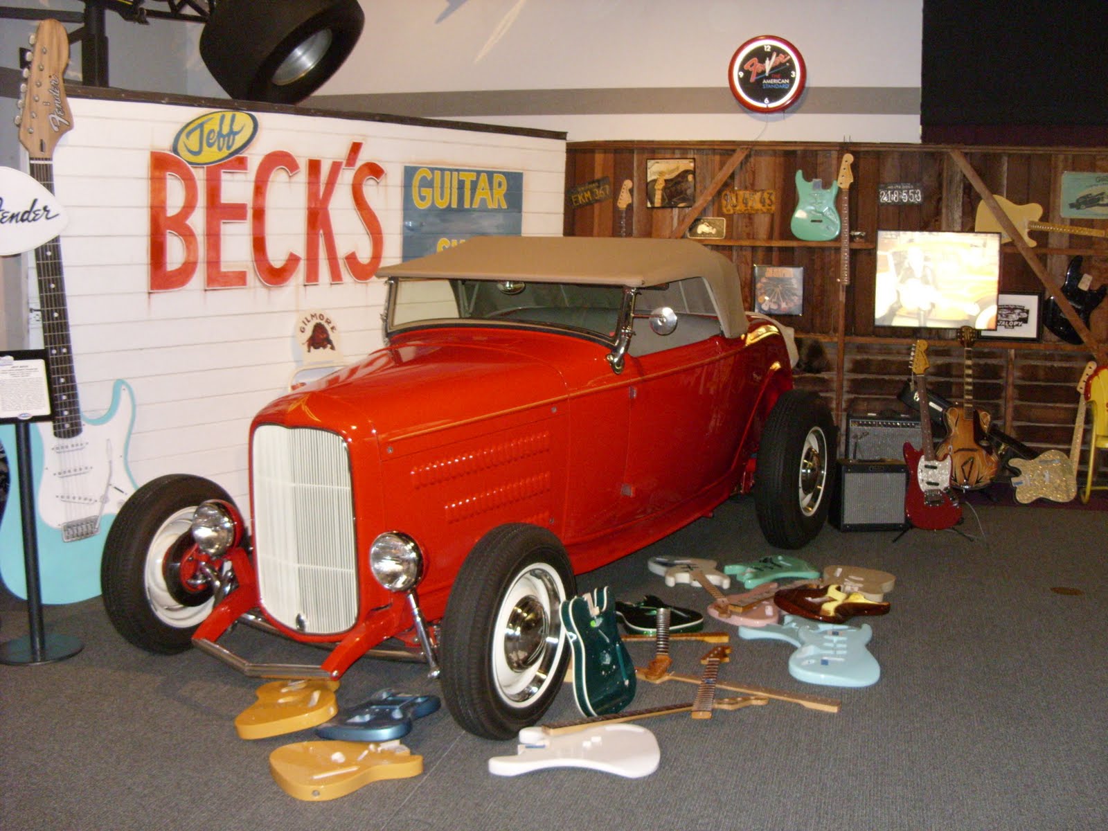 Kyleleen's blog: 1966 To 1967 Oakland Roadster Show 1932 Gold Roadster ...