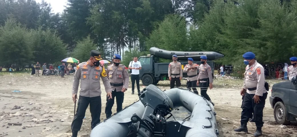 Pastikan Libur Lebaran Warga Kondusif, Kapolres Aceh Barat Tinjau Pengamanan pada Objek Wisata