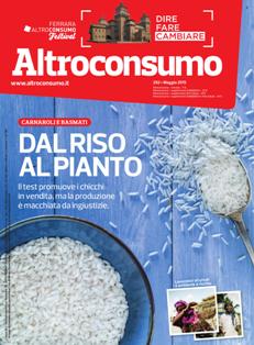 Altroconsumo 292 - Maggio 2015 | ISSN 0392-5722 | TRUE PDF | Mensile | Elettrodomestici | Casa | Energia | Consumatori
La rivista omonima informa e consiglia il consumatore su sicurezza, salute e qualità degli acquisti; vengono fatti test su prodotti in commercio. La rivista, che esce 11 mesi all'anno (mensile con l'eccezione di agosto), è nata lo stesso anno in cui è stata fondata l'associazione.