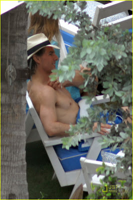 Katie Holmes & Tom Cruise Celebrates Birthday Pool Party