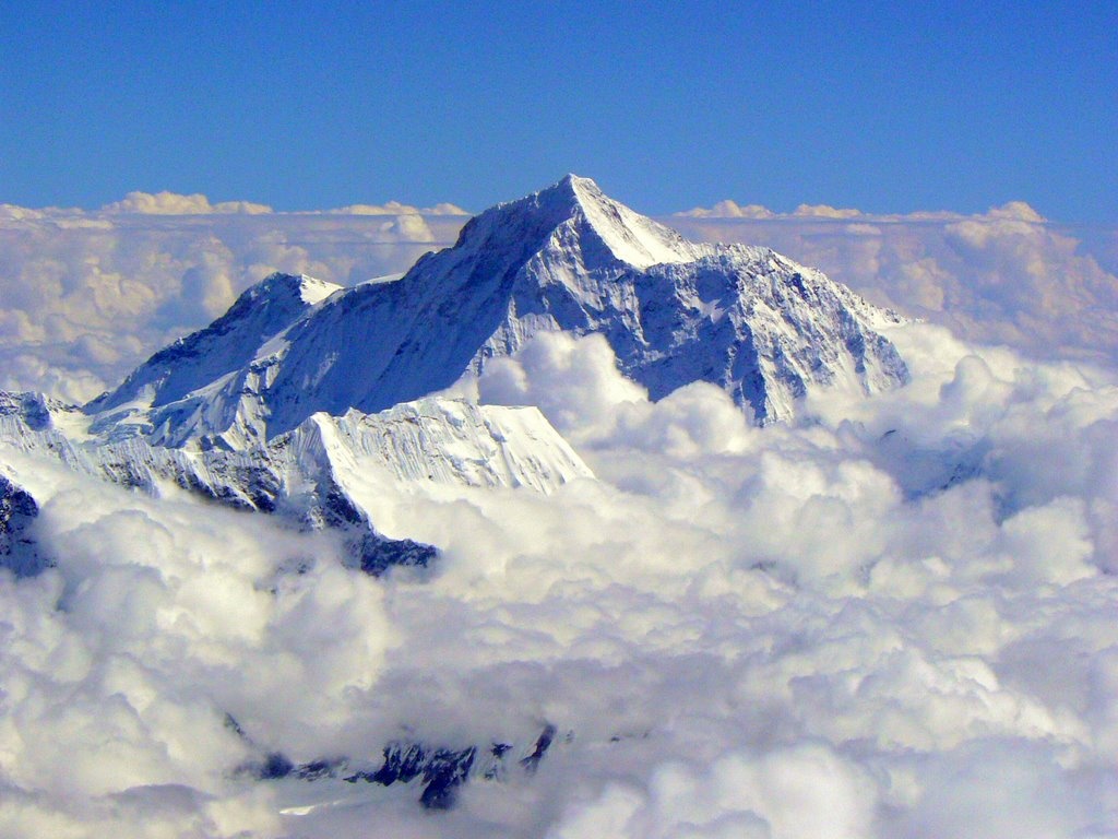 Mount Everest ~ travel happy land