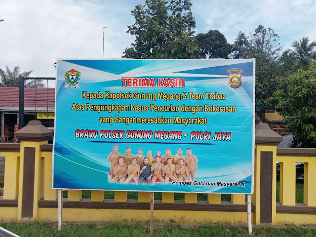 Apresiasi Atas Kinerja Polsek Gunung Megang, Desa Guci dan Desa Ulak Bandung Berikan Banner Penghargaan