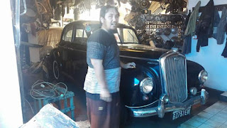 Pasar mobil antik langka