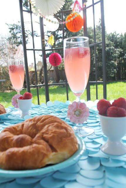 Easter brunch ideas and inspiration can be found at FizzyParty.com