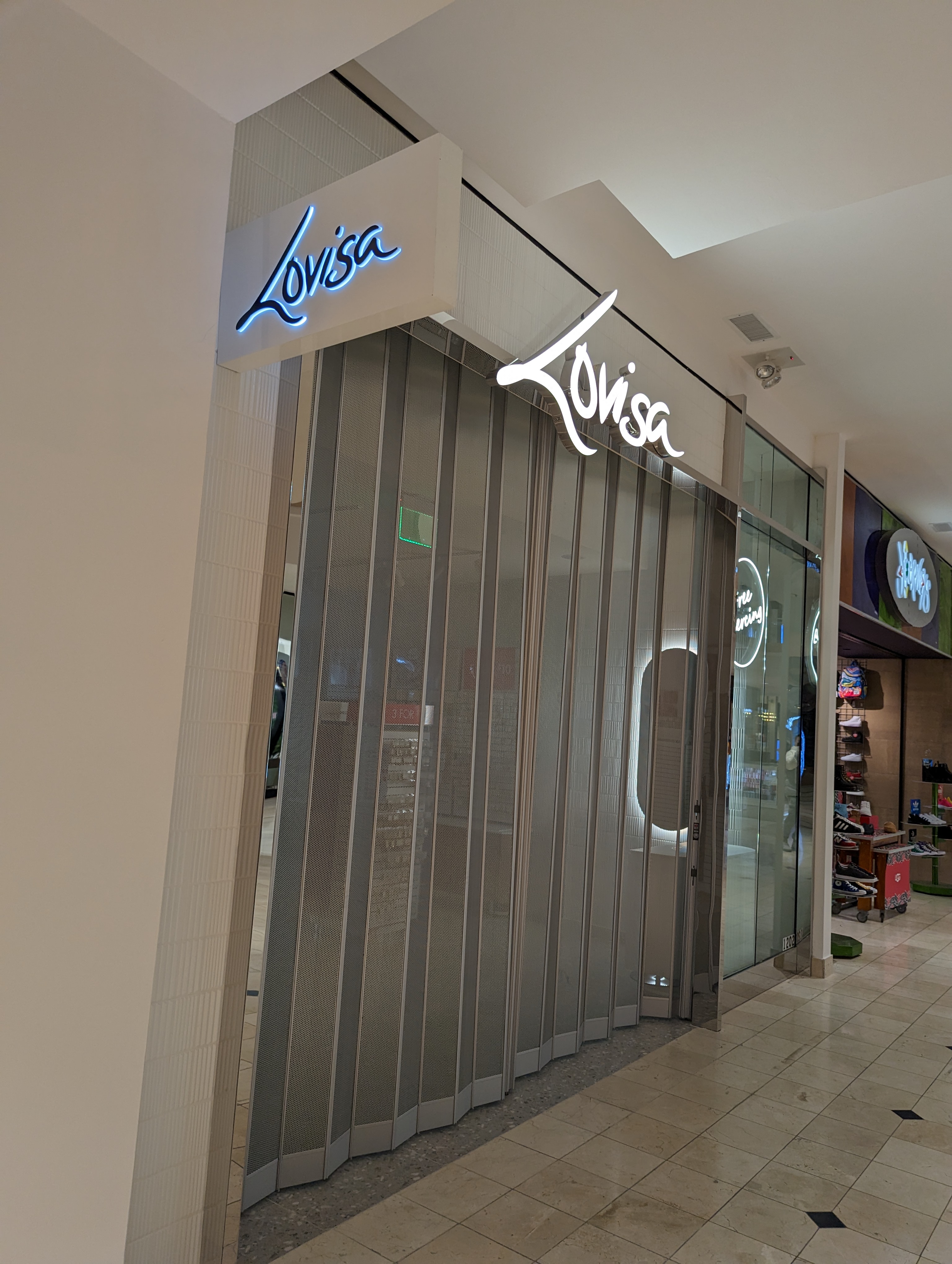 Rockville Nights: Lovisa to open boutique at Montgomery Mall in Bethesda