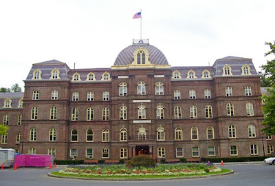 Popular and Expensive Colleges Seen On lolpicturegallery.blogspot.com