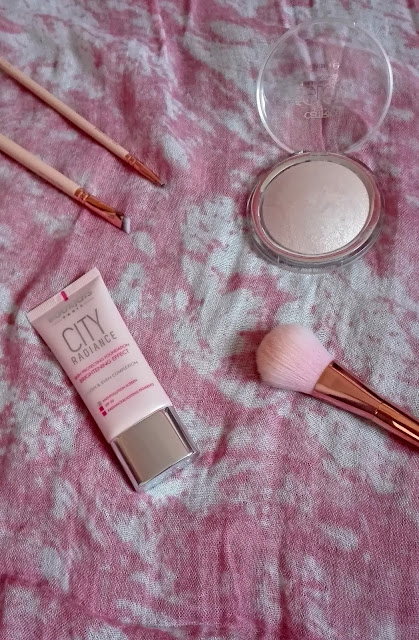 Świetny podkład do cery suchej, czyli Bourjois City Radiance