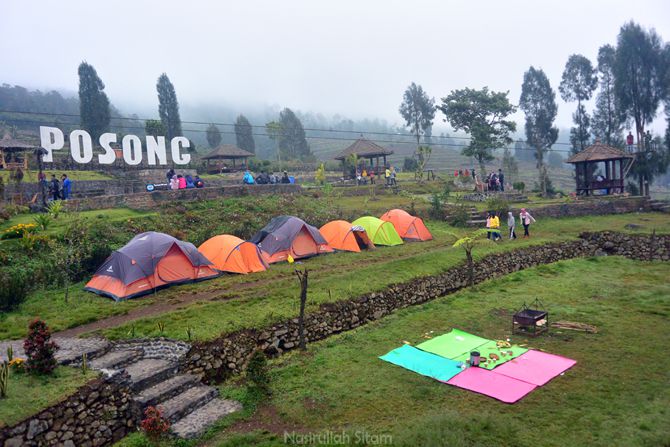 Jejeran tenda yang kami inapi semalam