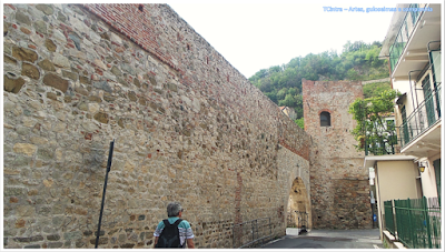 Noli; Itália; Riviera Italiana; cidade medieval; turismo de um dia; muralha
