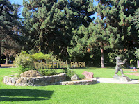 Fern Dell Drive entrance at Griffith Park