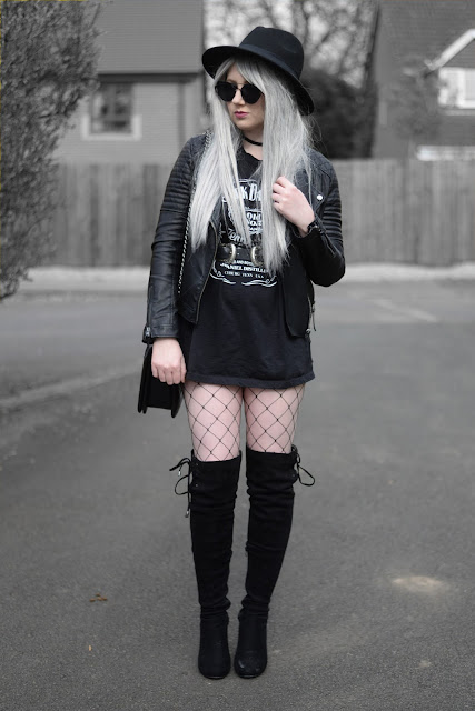 Sammi Jackson - Primark Black Fedora, Zaful Sunglasses, Topshop Biker Jacket, Jack Daniel's Oversized Tee, ASOS Double Buckled Belt, Oasap Quilted Bag, Choies Fishnets, Boohoo Over the Knee Boots 