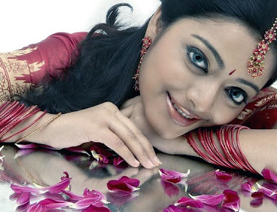 Actress Janani Iyer Hot Photo Gallery