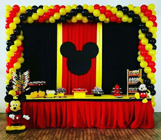 Ideas para mesas de dulces, decoración fiesta cumpleaños Mickey Mouse 14