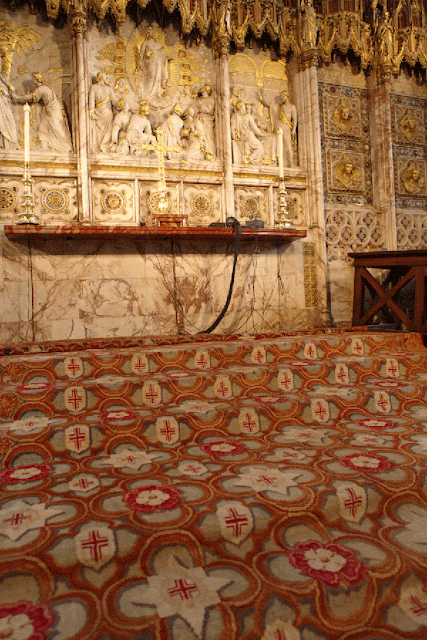 ALTAR RUG INSTALLED