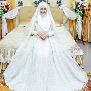 Gaun Pengantin  Hijab Model Termewah Untuk Muslimah Model 