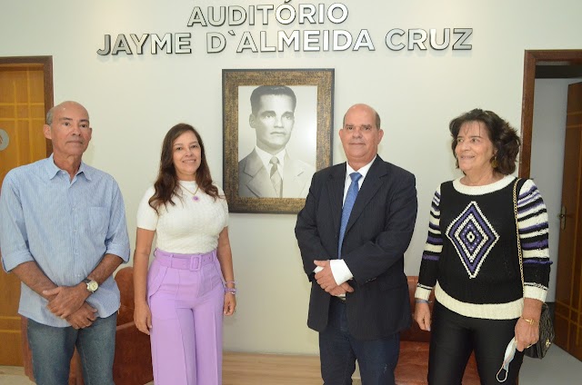 Câmara de Jacobina inaugura Auditório Jayme D’Almeida Cruz 