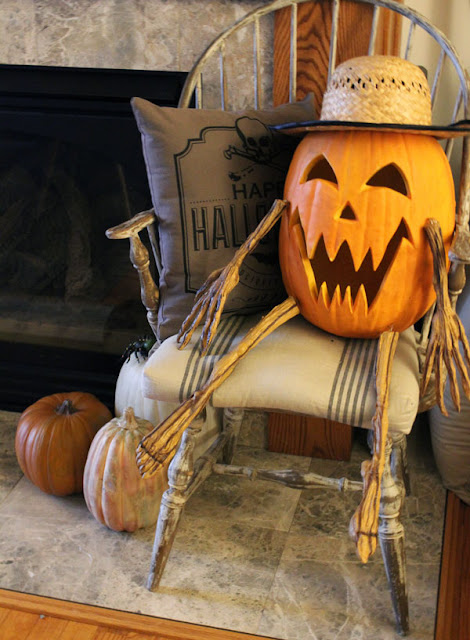 Spooky Fun Front Porch Decorating From Itsy Bits And Pieces