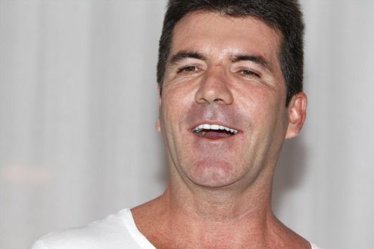 simon cowell teeth. simon cowell teeth before and after. broke into Simon Cowell#39;s; broke into Simon Cowell#39;s. twoodcc. Aug 6, 04:17 PM