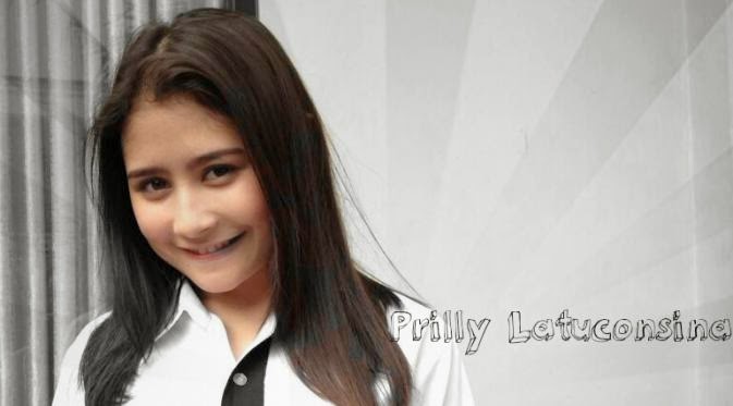 Prilly Latuconsina Disuruh Ayahnya Memakai Jilbab