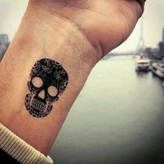 Este blackwork açúcar crânio