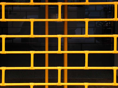 Yellow grille shutter, Livorno