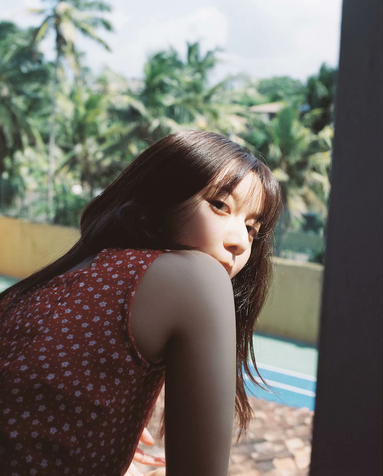 Kamishiraishi Moka’s ‘Charm Charm’ Birthday Photobook Details