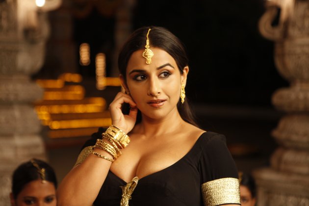 vidya balan exposing from the dirty picture, vidya balan spicy hot images