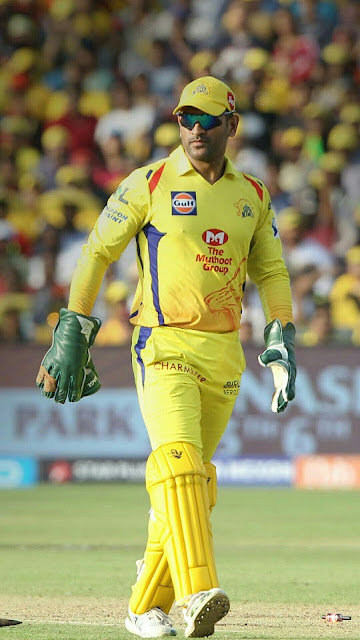 MS Dhoni HD Images