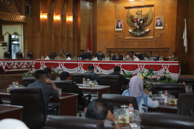 Seluruh Fraksi DPRD Menyetujui Ranperda Perubahan APBD Kabupaten Asahan TA 2022 Dijadikan Perda