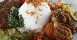 Akar Info - 4 Makanan Khas Indonesia yang Digemari Bule