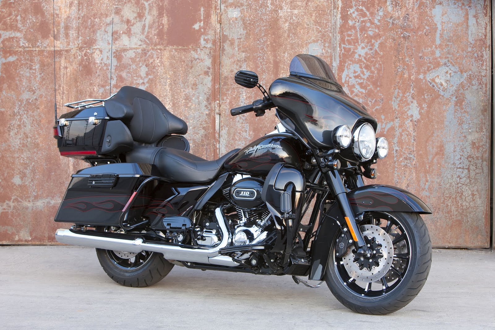 2010 Harley  Davidson  CVO Ultra  Classic Electric Glide Dark 