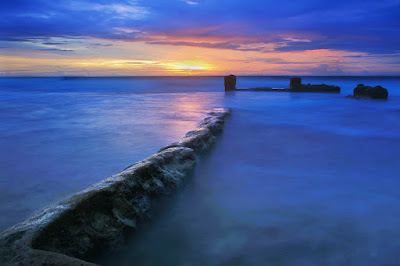 Wisata Pantai Ujung Genteng yang Mengagumkan