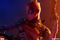 Lady Deadpool Premium Format Sideshow