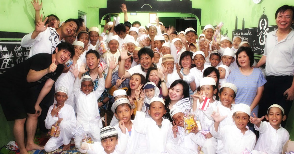 Buka Puasa Bersama Anak Yatim Piatu Nurul Iman Jafariah 