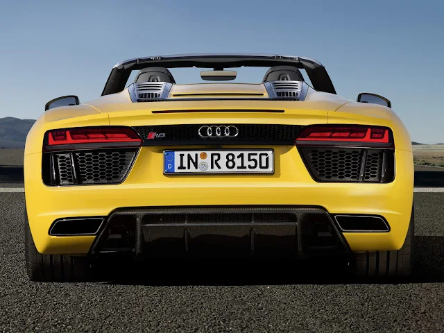 Audi R8 Spider V10