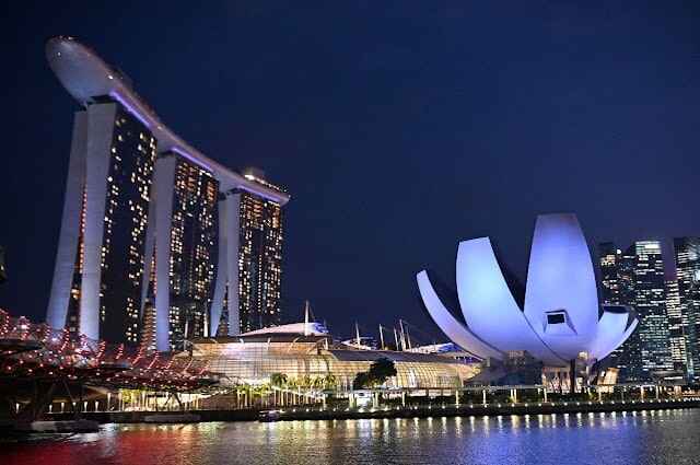 Singapore: Where Luxury Meets Tradition in a Tapestry of  High Life Travel: