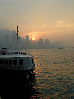 Skyline von Hongkong im Abendlicht