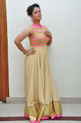 Shilpa Chakravarthy new glam pics-thumbnail-5