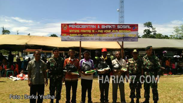 Satgas Pamtas RI-PNG Yonif 411/Raider Salatiga Gandeng PT Pertamina Gelar Bhakti Sosial