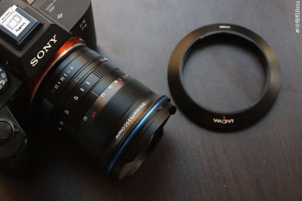 Камера Sony с объективом Laowa CF 8-16mm f/3.5-5.0 C-Dreamer и переходным кольцом